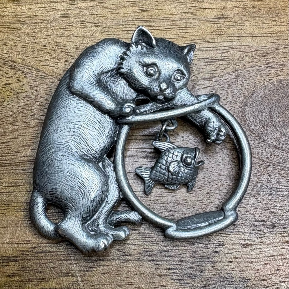Vintage JJ Pewter Cat & Fishbowl Dangle Brooch